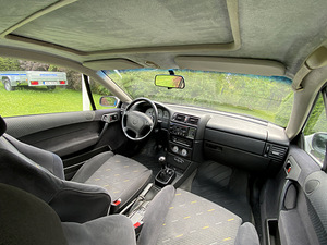Opel Calibra 2.5 V6 125kW - Keke Rosberg edition (9 foto / 13)