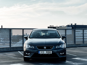 SEAT Leon FR (3 foto / 15)