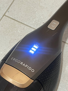 Electrolux käsitolmuimeja ErgoRapido + laadimisdokk (7 foto / 7)