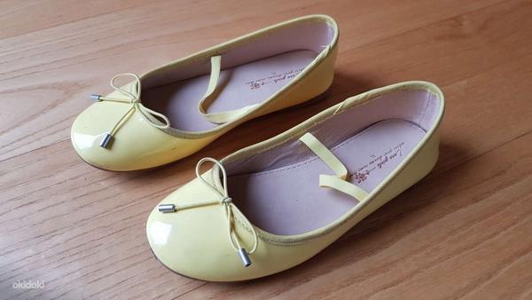 Zara светло желтые кожаные туфли, размер 31 (фото #1)