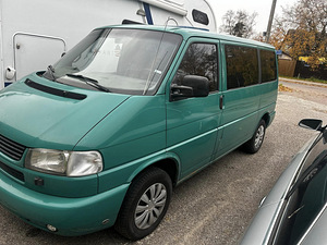 Volkswagen Transporter 2.4 57kw 9 kohta (4 foto / 4)