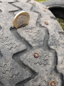 Rehvid 195/60 r 16c (2 foto / 3)