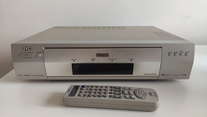 JVC HR-S9600 VCR videomakk (2 foto / 3)
