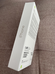 iPhone 13 белый (2 фото из 3)