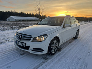 Mercedes-Benz C 200 Avantgarde 2.1 100kW (9 foto / 11)
