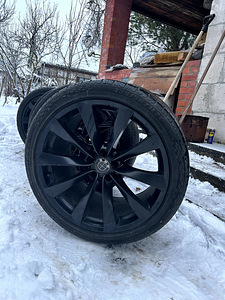 BMW R21 5x120 разноширокие диски с резиной (3 фото из 4)