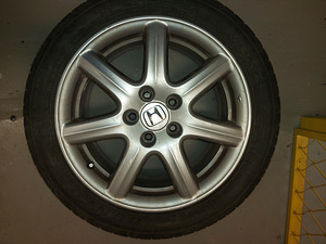 Honda 17" valuveljed Dunlop Sport Maxx 225/45 rehvidega (2 foto / 8)