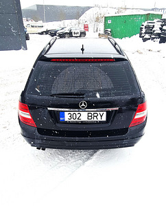 Mercedes-Benz C 200 Premium Facelift 2.1 100kW (5 foto / 15)