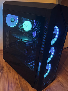 PC/Lauaarvuti - Ryzen 5 5600x, RTX 4060Ti (1 foto / 2)