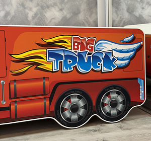 UUEVÄÄRNE BigTruck lastevoodi (4 foto / 5)
