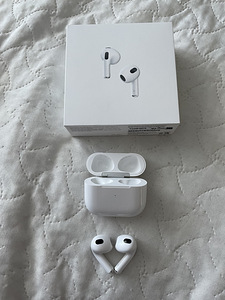 Apple AirPods 3-го поколения (2 фото из 3)