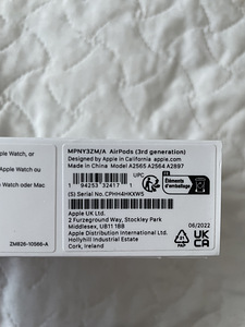 Apple AirPods 3-го поколения (3 фото из 3)