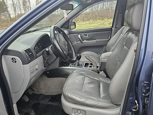 Kia Sorento 2005 (4 foto / 7)