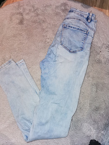 Комплект женской одежды S, S-M. Обувь 39. Итого 15€ (1 фото из 7)