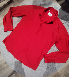 Korralik meeste punane triiksärk XL (43/44) (1 foto / 1)