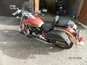 Yamaha Dragstar 650 (9 foto / 10)