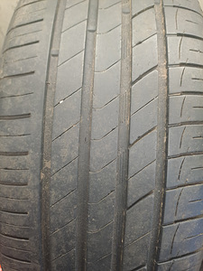 Продаются хорошие шины RoadX (1 фото из 3)