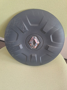 Продаются оригинальные колпаки для фургона Renault