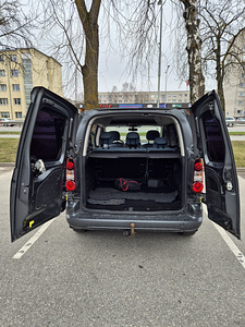 Autorent / autorent / (9 foto / 10)