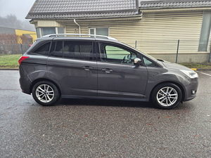 Autorent / Autorent / DIZEL / AUTOMAT / 7 koht (2 foto / 10)