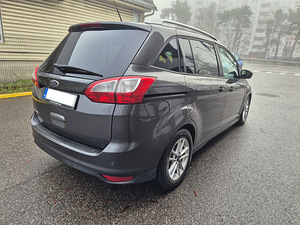 Autorent / Autorent / DIZEL / AUTOMAT / 7 koht (4 foto / 10)