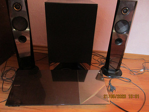 SONY BDV-NF7220 BLU-RAY DISCTM/DVD HOME THEATRE SYSTEM (1 foto / 1)