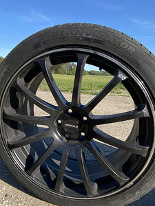 22’ tolli Monaco veljed rehvidel 285/40 (6 foto / 9)
