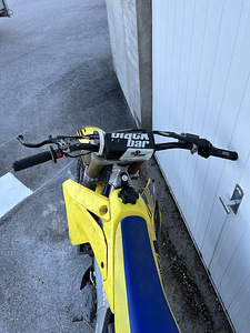 Suzuki rmz 450 (8 foto / 8)