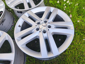 19 mercedes benz orginaalveljed (ML/GL/GLE) (5 foto / 5)