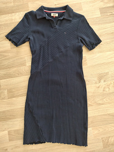 Tommy Hilfiger kleit s (3 foto / 3)