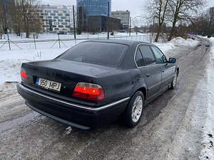 BMW 730d individual (4 foto / 8)