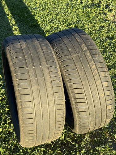 Bridgestone suverehvid 235/45/18