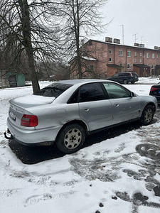 Audi A4 B5 1.8T QUATTRO (3 foto / 7)