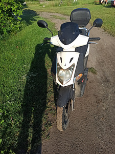 Скутера, мопеда Kymco (2 фото из 5)