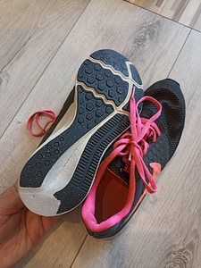 Кроссовки Nike для девочки 35.5 (4 фото из 5)