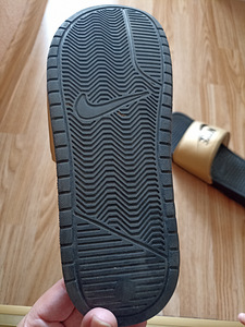 Nike plätud naistele suurus 39 (6 foto / 6)