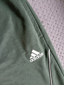 Adidas uued dressipüksid naistele suurus S (2 foto / 4)