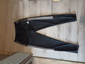 Adidas uued dressipüksid tüdrukule suurus 15-16 a (1 foto / 3)