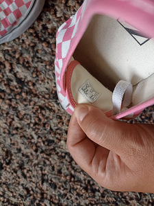 Vans nagu uued tennised naistele suurus 40 (5 foto / 5)