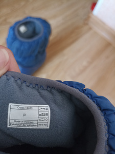 Crocs poolsaapad poisile suurus j3 34-35 (2 foto / 6)