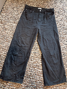 Moodsad teksad naistele suurus 42 (1 foto / 4)