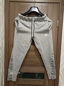 Adidas UUED dressipüksid naistele suurus s (1 foto / 5)