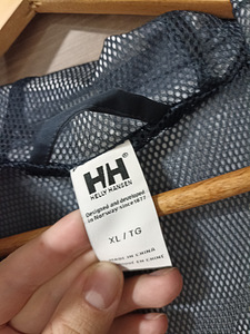 Uus HELLY HANSEN UUS jope naistele suurus m-l (3 foto / 6)