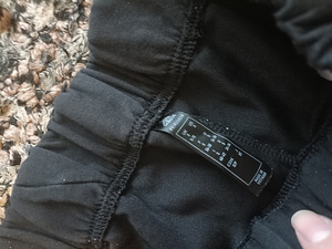 Adidas dressipüksid naistele suurus s (3 foto / 6)