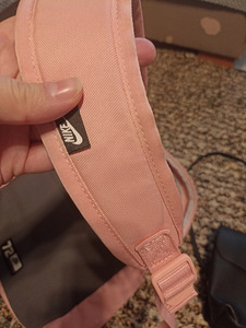 Nike seljakott+1 veel väike seljakott. HIND kõik koos (6 foto / 7)