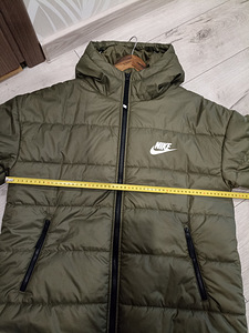 Nike poolmantel naistele suurus M (2 foto / 10)