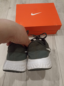 Nike tossud poisile suurus 36 (5 foto / 7)