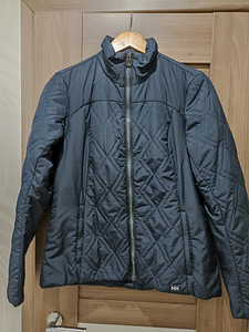 HELLY HANSEN UUS jope naistele suurus s-m (1 foto / 9)