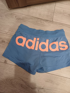 Adidas достойные шорты для девочек 146-152 (2 фото из 5)