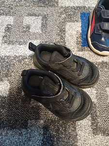 Nike,puma tossud 23. Kummikud 23. Hind kõik koos (2 foto / 10)